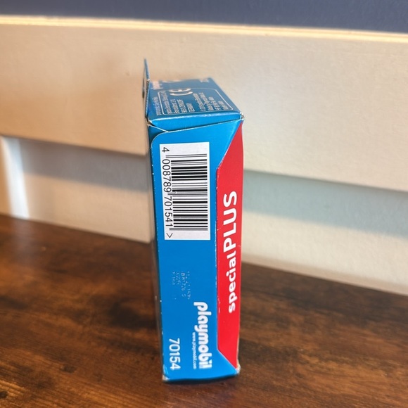 2019 Playmobil Special PLUS Set #70154 | Mom with Baby and Dog 7 Pc BRAND NEW - Picture 3 of 6